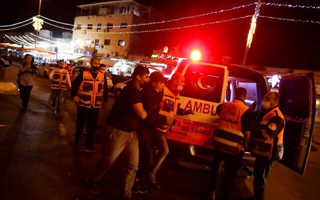 red crescent helping people at al aqsa mosque