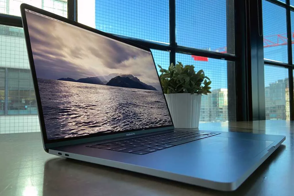 macbook pro 16